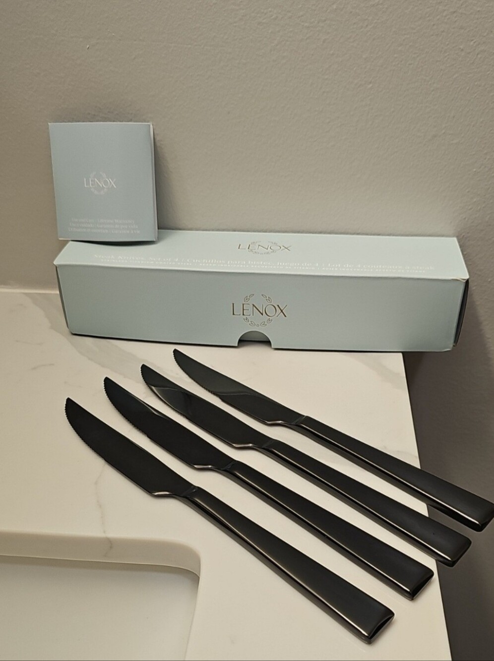 Lenox 4 Pc Elegant Black Continental Size Steak Knives Set. New In Box.